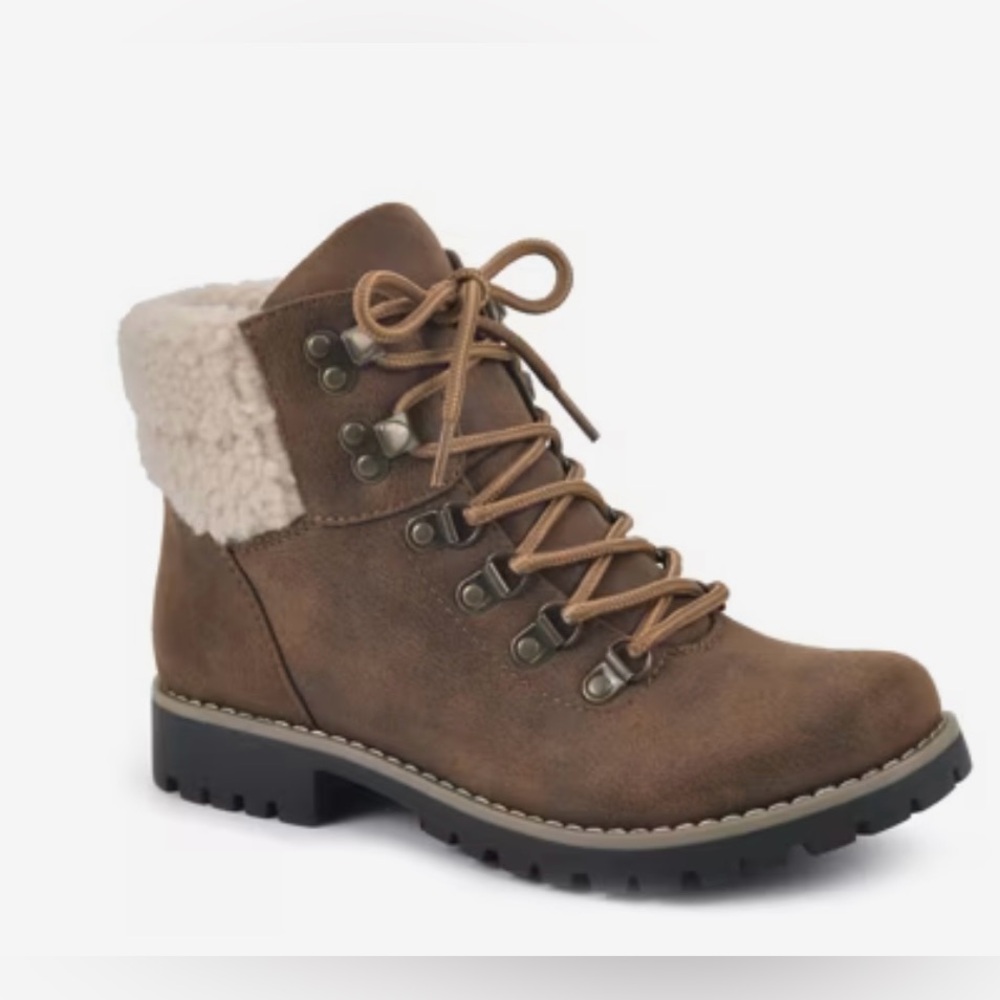 Cliff by White Mountain Pathfield  Lace-up Brown Booties Size 8 Wide Width